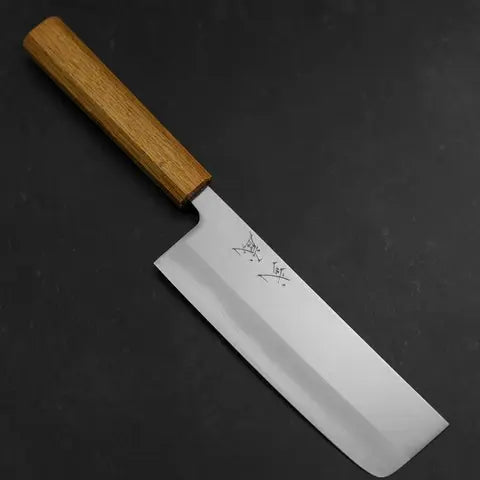 Stainless vs Carbon Steel Nakiri: Which Knife is Right for You?